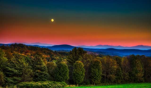 Beautiful Full Moon in Vermont